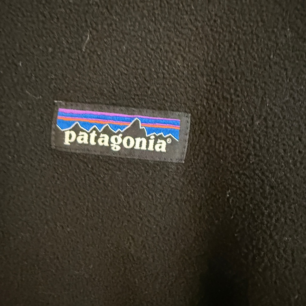 Patagonia Lightweight Fleece Quarter Zip – Black - Picture 4 of 9